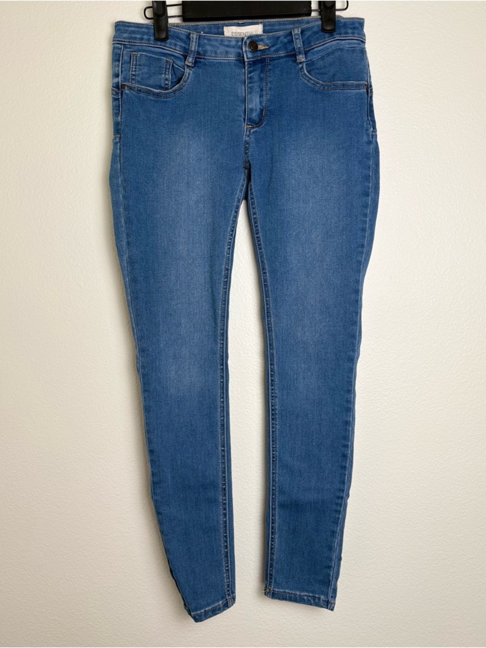 Essentials Women's Skinny Mid Waist Full Length Skinny Jeans Size 40(large)